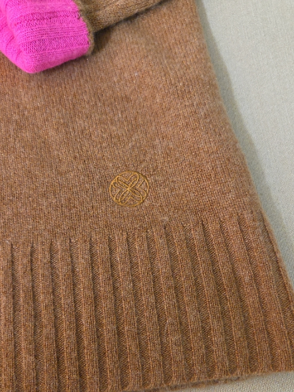 Lilly Pulitzer Charlisa Cashmere Brown Sweater with Pink Cuffs Medium - Picture 6 of 9